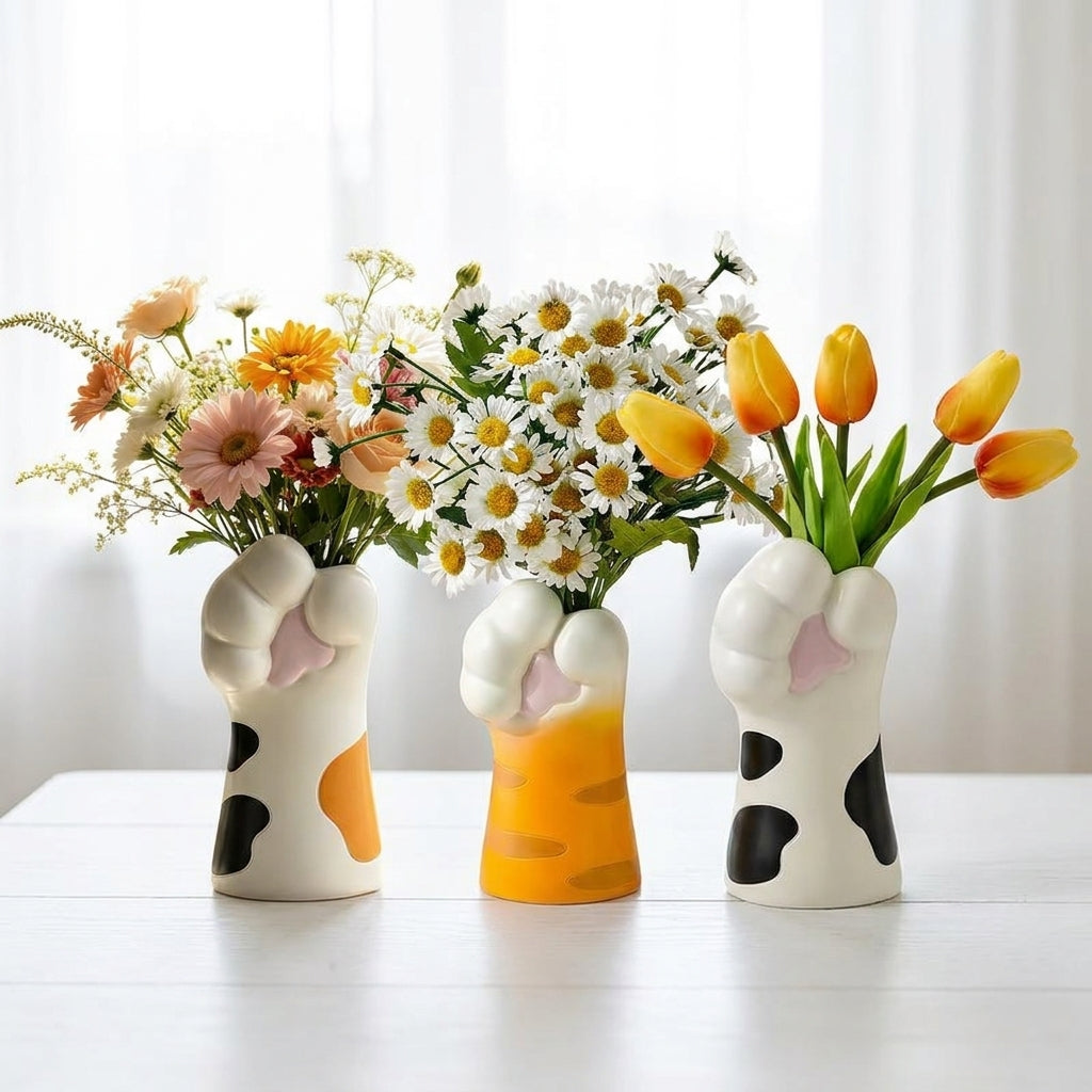 Hold My Flowers - Paw Accent Mini Vase