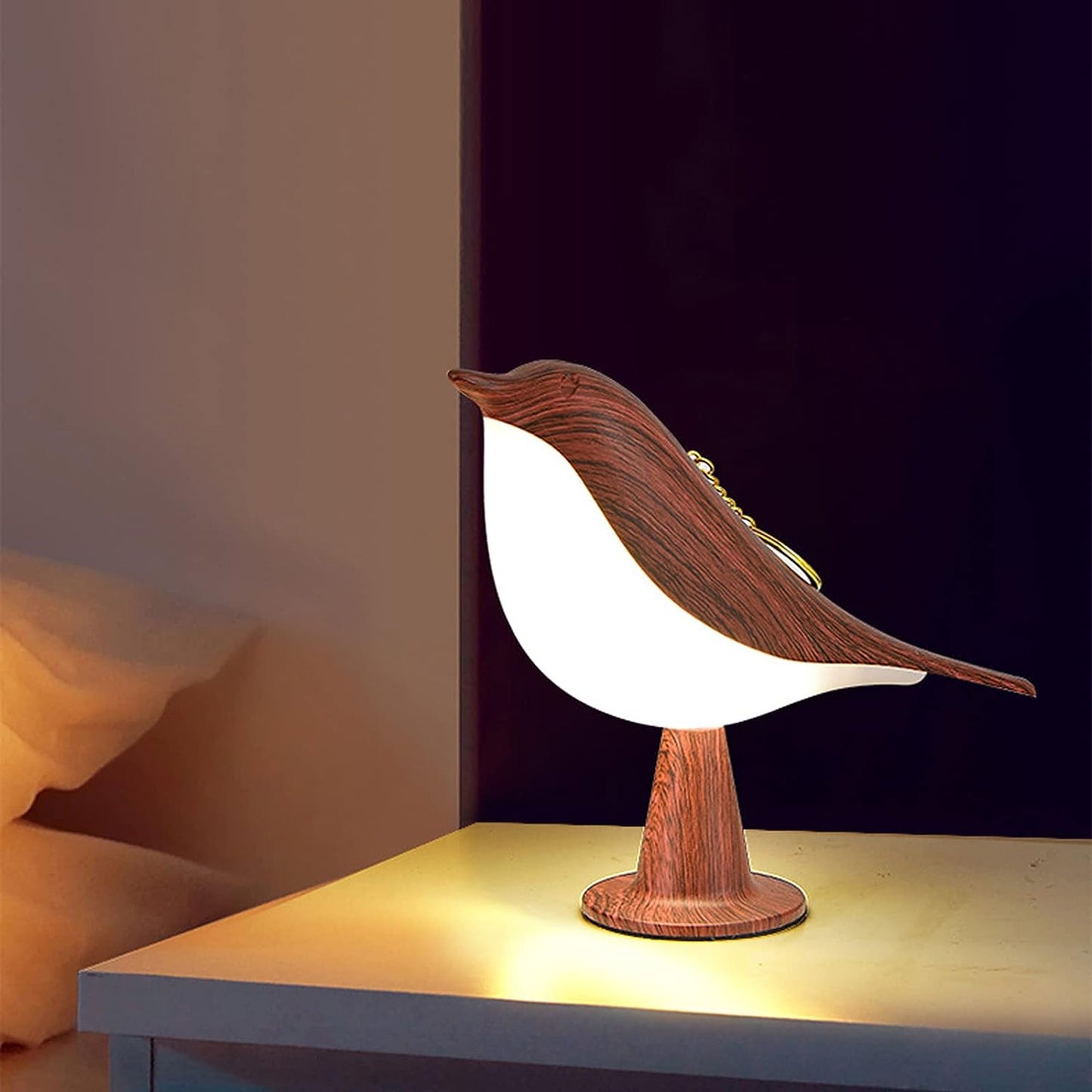 Glowing Magpie: An Illuminating Fusion of Light and Artistry in a Bird-shaped Lamp