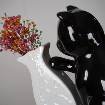 Curious Whiskers – Ceramic Cat Vase